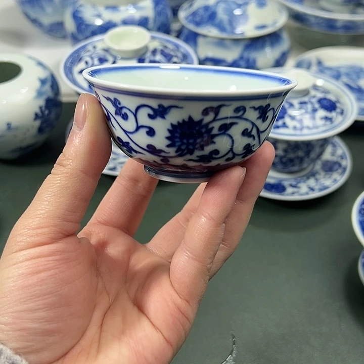 微瑕柴窑缠枝花卉花鸟宫碗