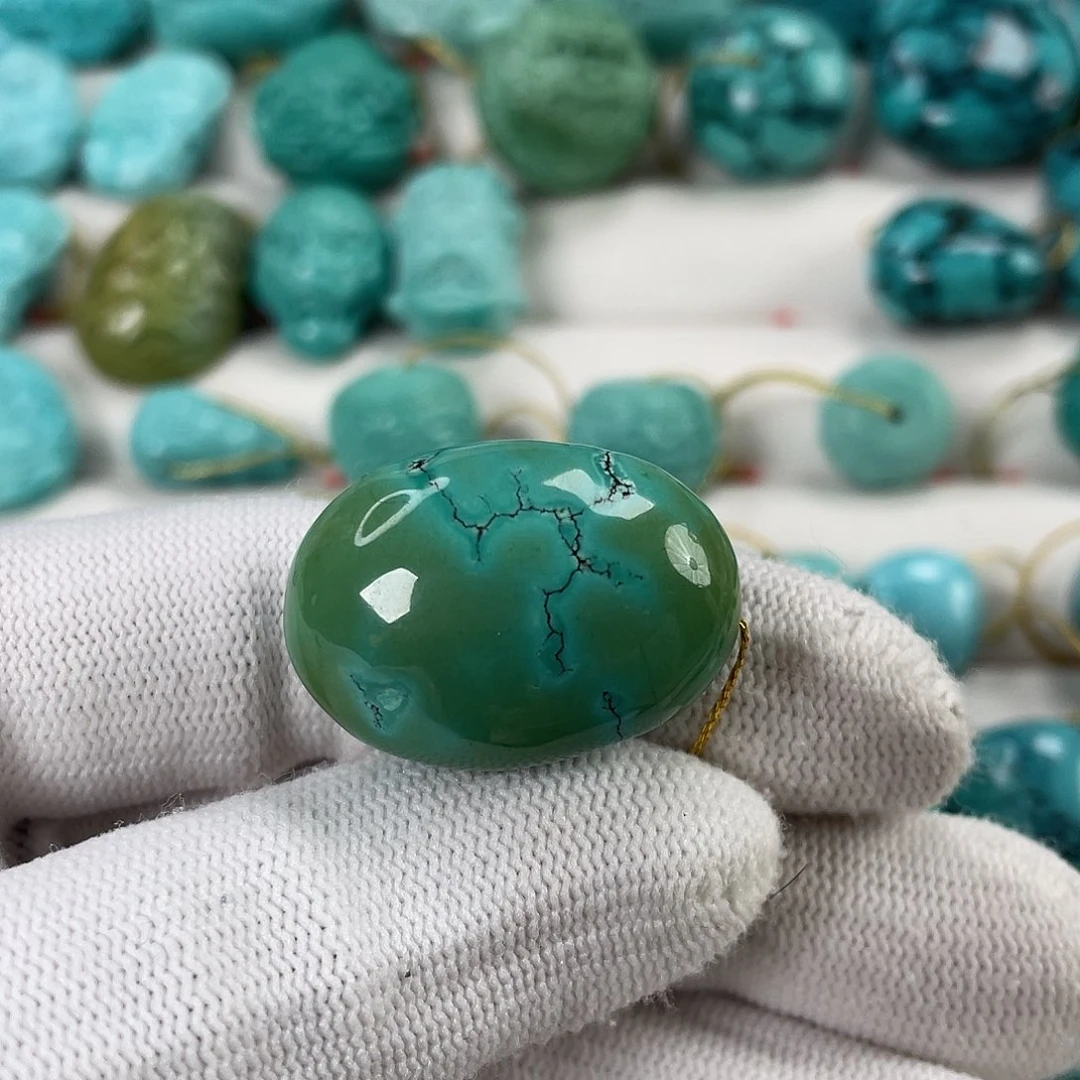 绿松石未镶嵌挂件