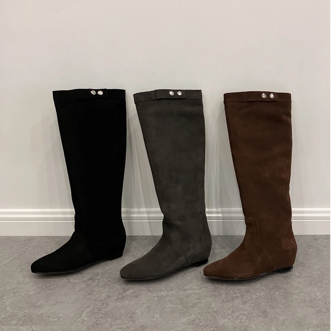 美拉德复古极简风磨砂皱褶堆堆靴女宽筒显瘦圆头内增高骑士靴长筒