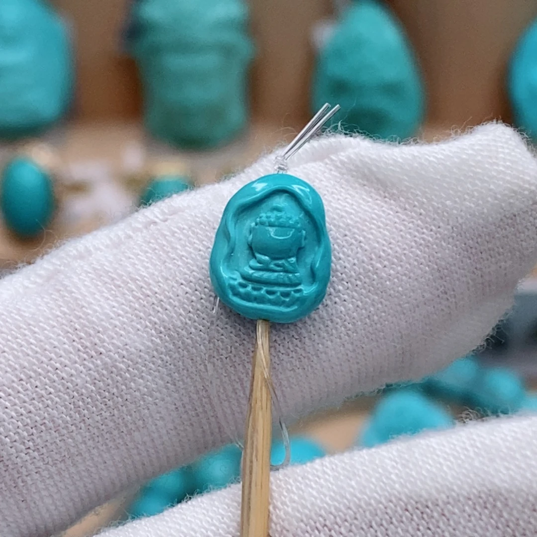 绿松石未镶嵌珠宝奇石