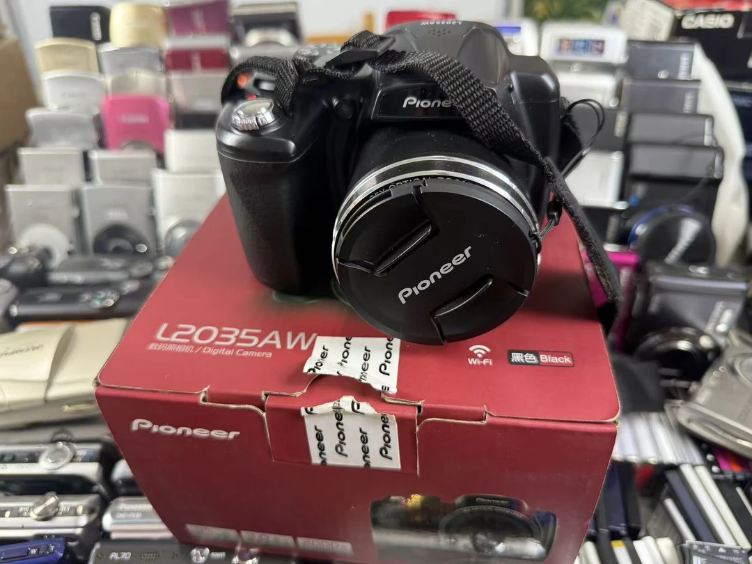 99新 Nikon/尼康 先锋99新L2035AW 35倍变焦2000万像素