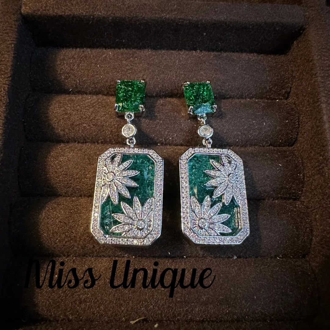 B1845俄罗斯绿色方糖冰裂耳环