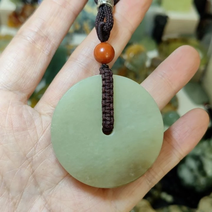 岫岩老玉（透闪石质玉）未镶嵌珠宝奇石平安扣挂坠款式