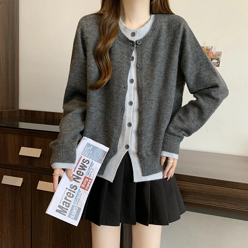 时尚百搭假两件圆领开衫针织毛衣设计感2025秋季新款胖mm大码女潮