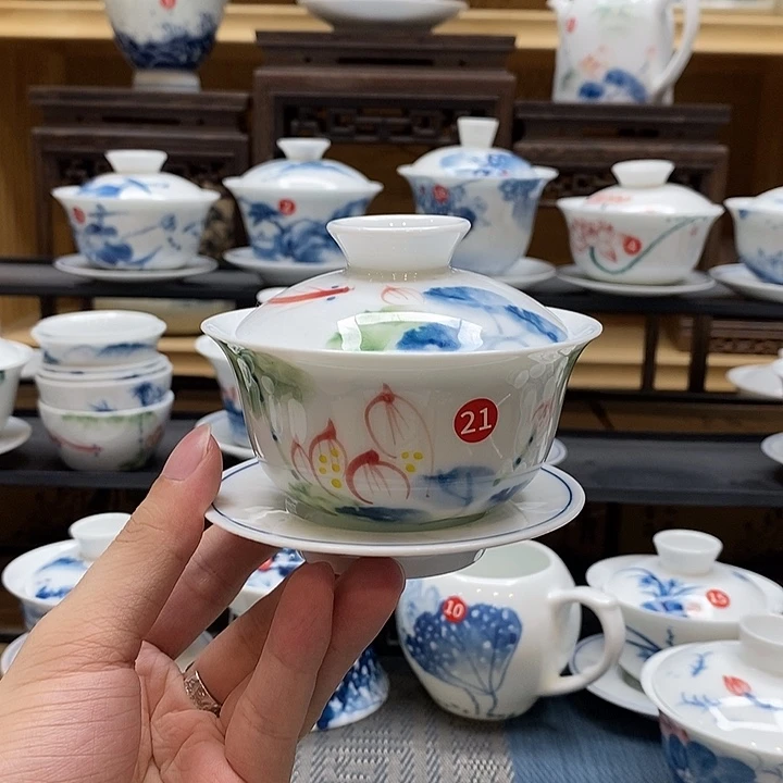 手绘五彩荷花盖碗微瑕福利款