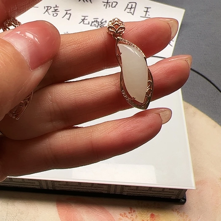 和田玉银S925镶嵌颈饰24