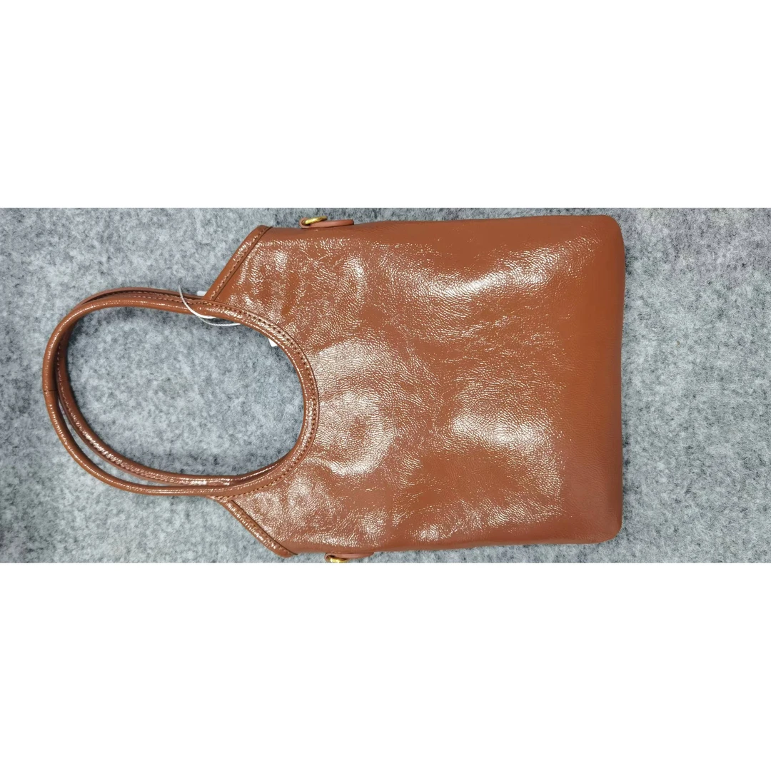 TOLEX2025新款时尚百手机手工女包黑色