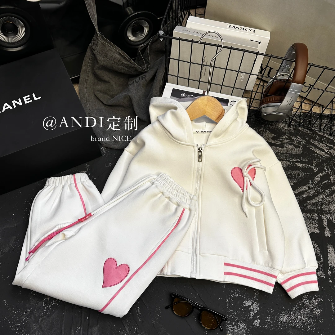 〖ANDI〗订制秋季新款爱心连帽洋气拉链开衫套装1237