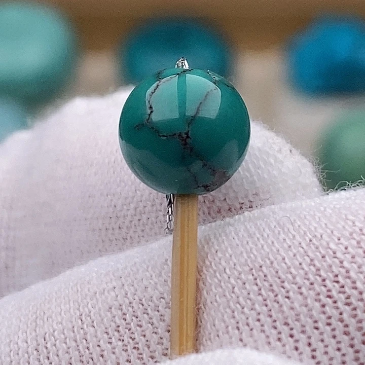 绿松石未镶嵌珠宝奇石8.3