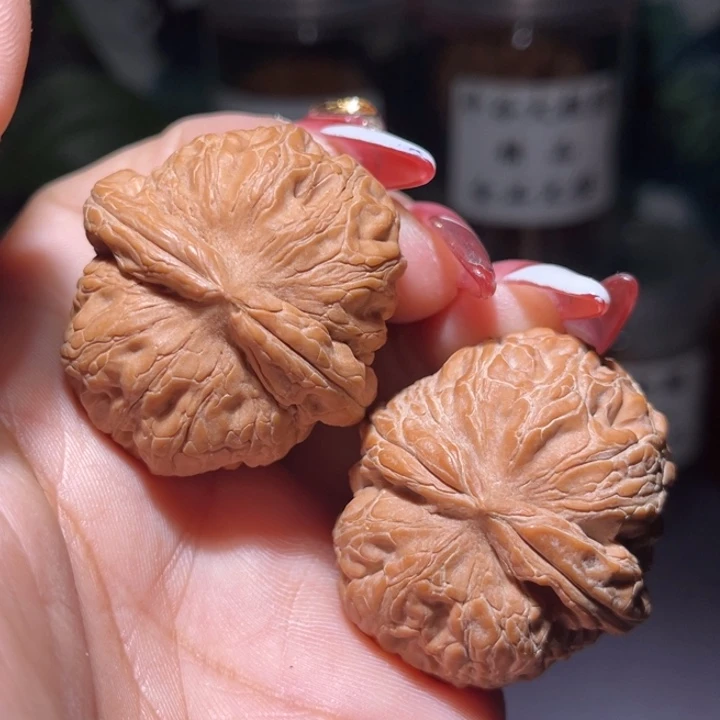文玩核桃吊坠            39