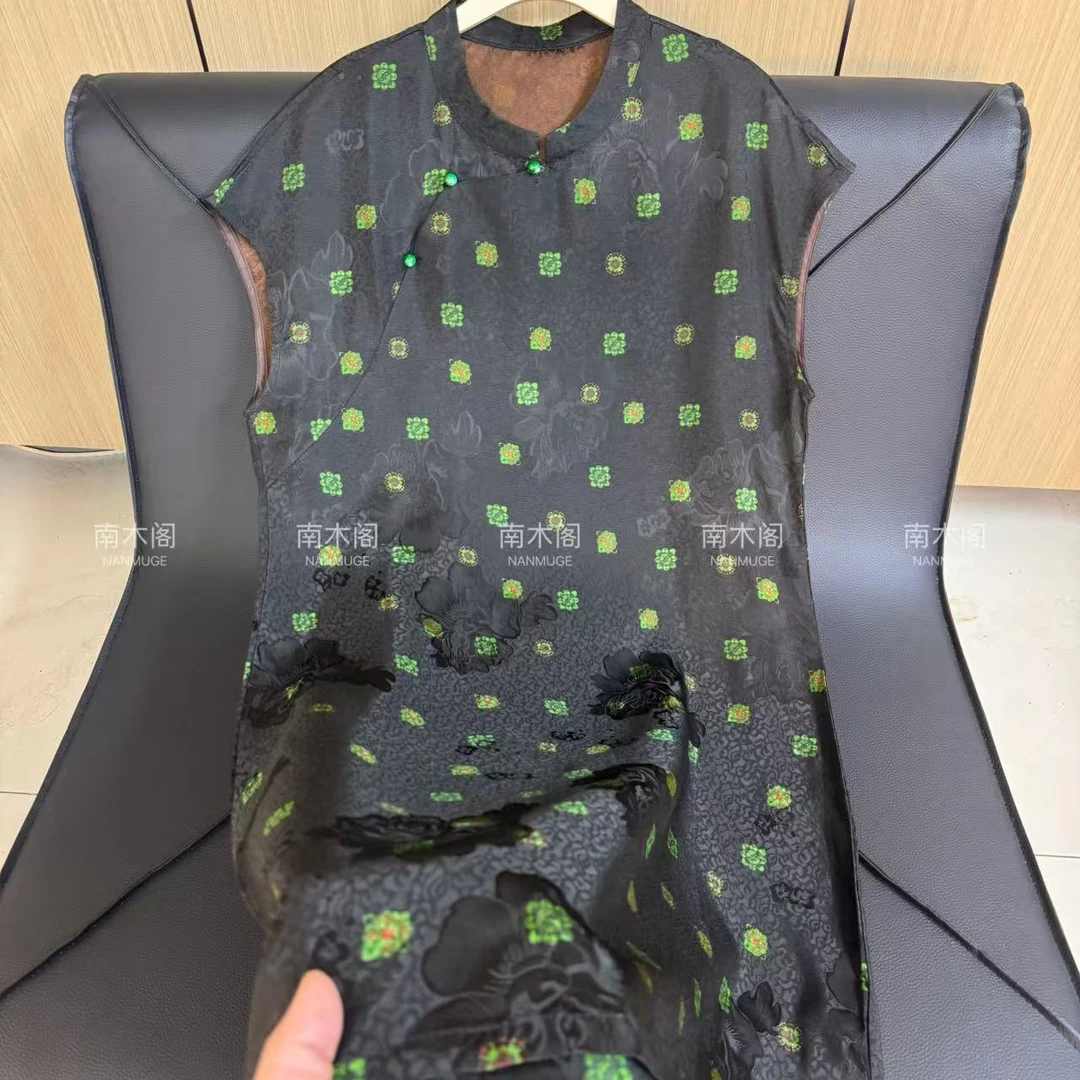 (暮色)2025常规款中长款植物花卉立领连衣裙半袖衬黑色