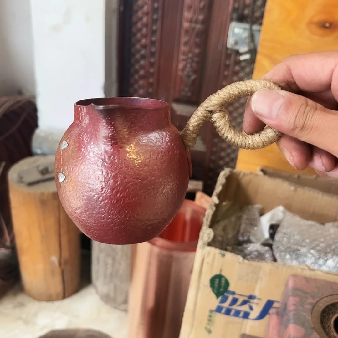 银桔钉公杯手工锻打工艺