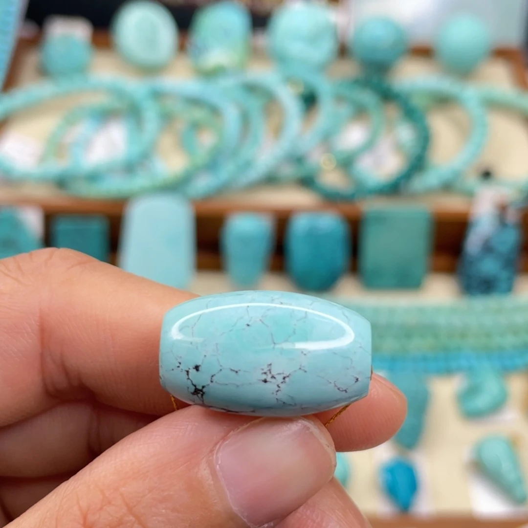 绿松石未镶嵌挂件