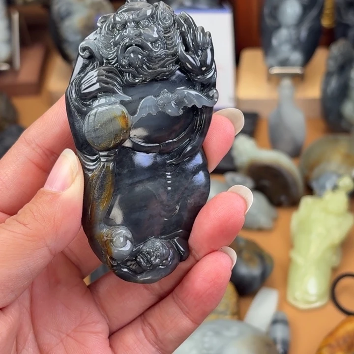 用***1和田玉未镶嵌颈饰