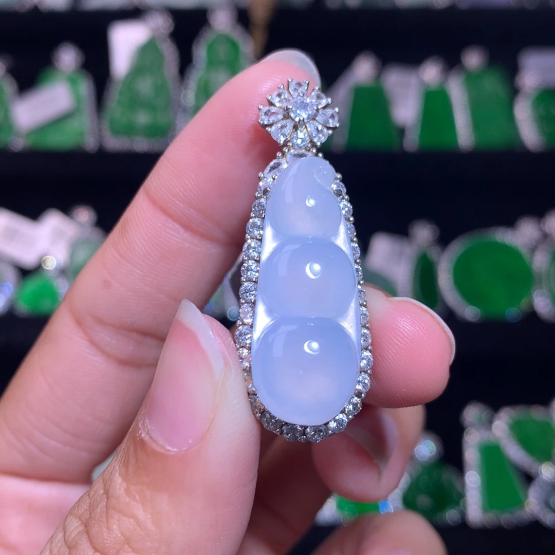 【闪购商品】颈饰银S925镶嵌翡翠