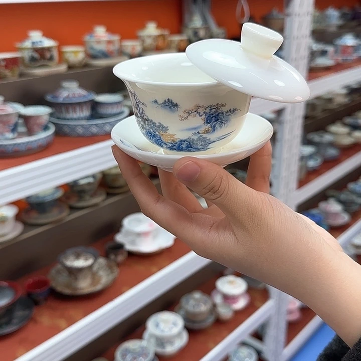 瓷片他还要一套房产