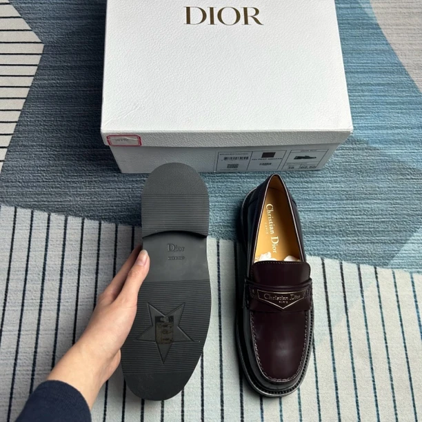 未使用 DIOR/迪奥 迪奥在售款红棕色乐福鞋三六码