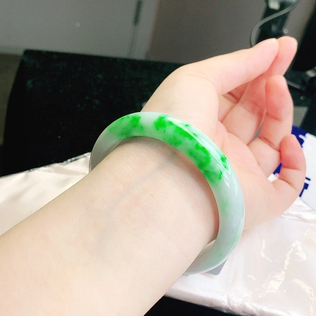 翡翠未镶嵌手镯缅甸天然a货翡翠手镯