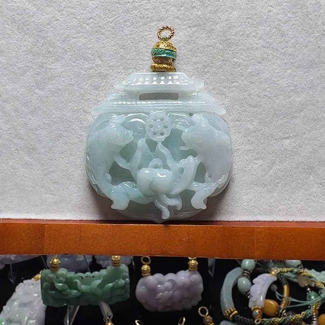 吊坠(赠链)未镶嵌翡翠