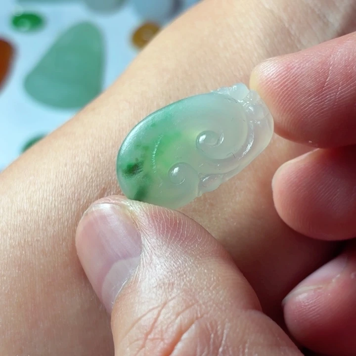 定制翡翠未镶嵌包工