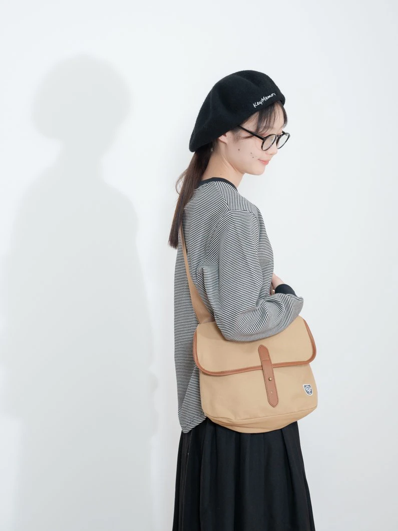 日系Key刺绣文艺风布包斜挎