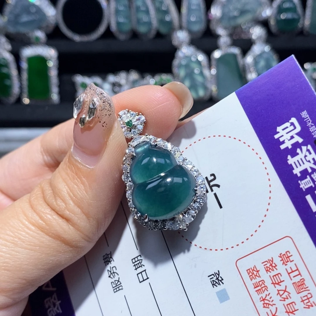 翡翠项链未镶嵌翡翠