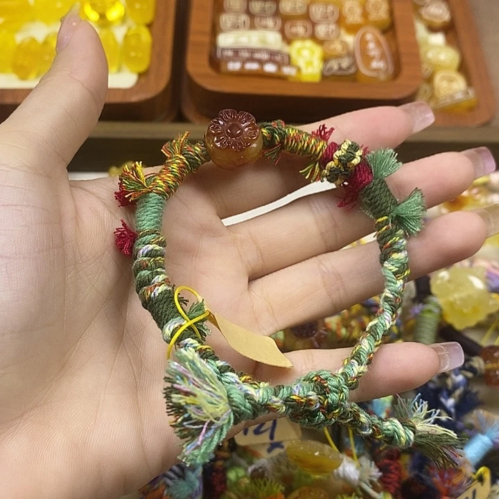w***嘛吊坠橄榄核福利柿子手串