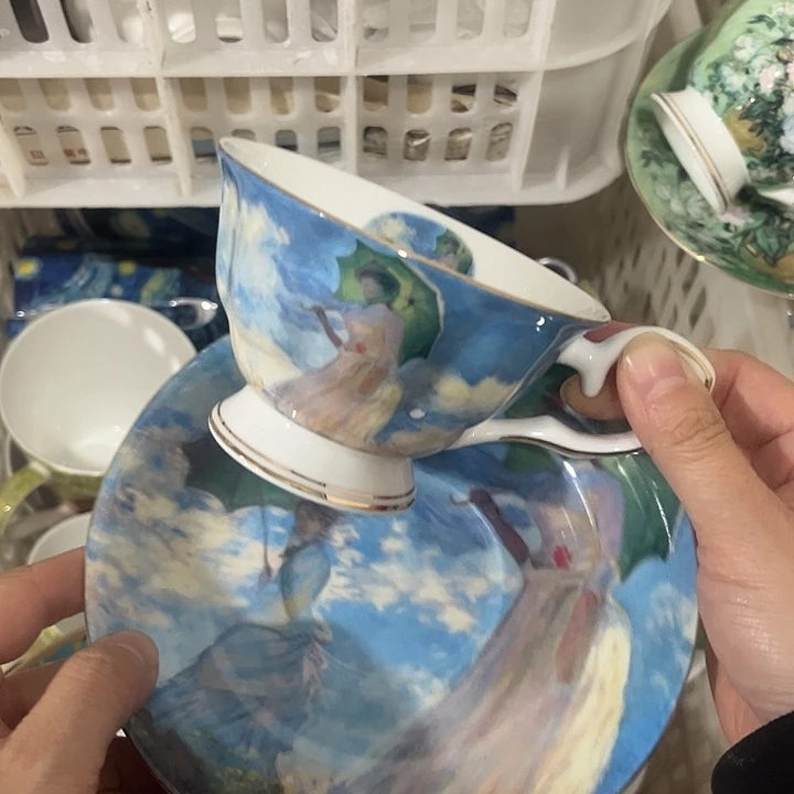 瓷片微瑕骨瓷撑伞杯碟一套