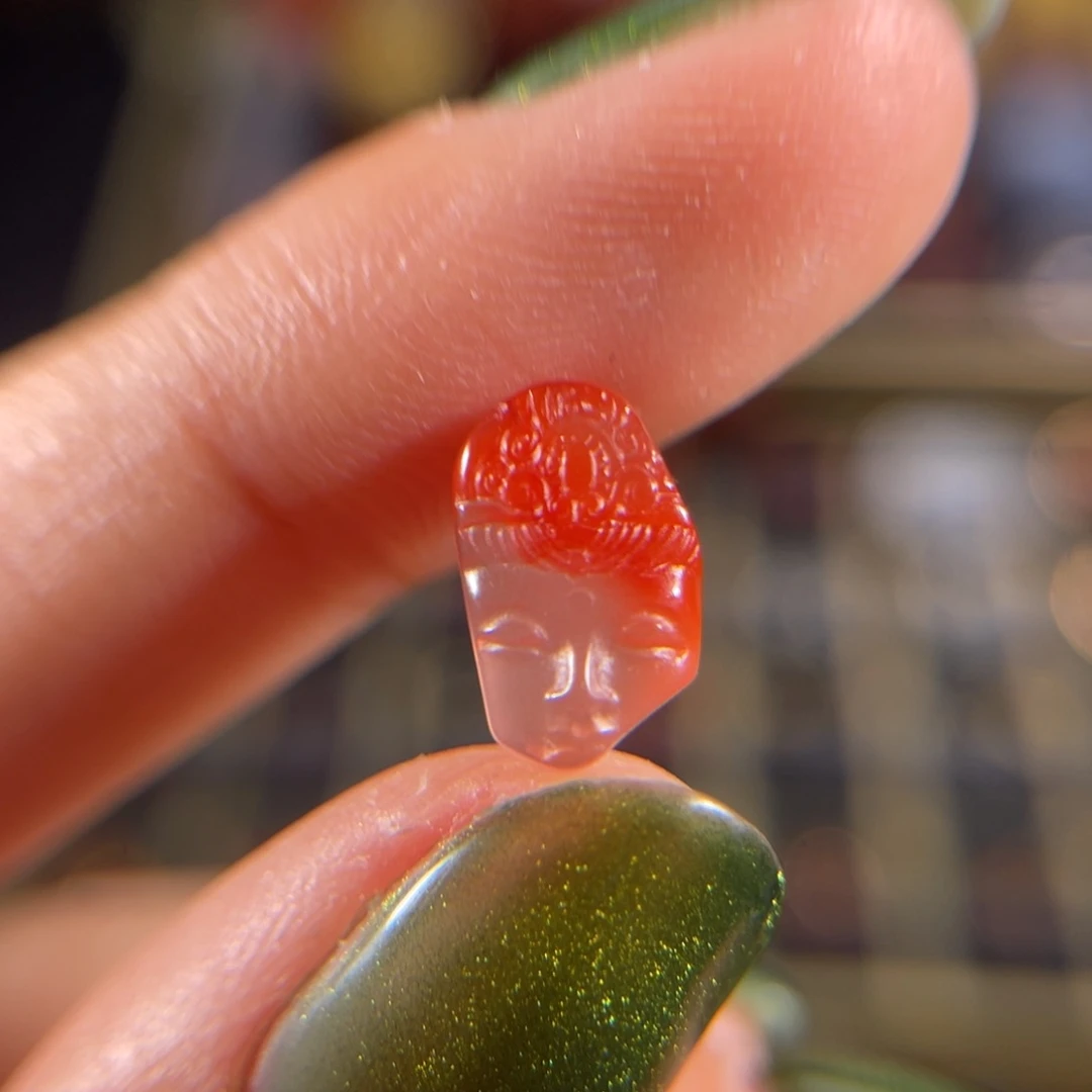 南红玛瑙大黑洞 佛瞰 残片未镶嵌