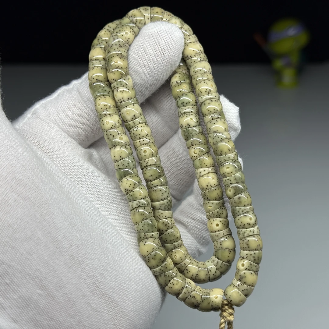 星月菩提猪大肠 卡8 正月大留白火龙果针尖星同枝石玉绿润料120粒