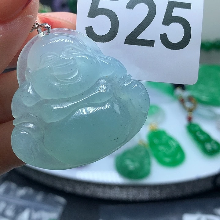 翡翠吊坠(赠链)未镶嵌