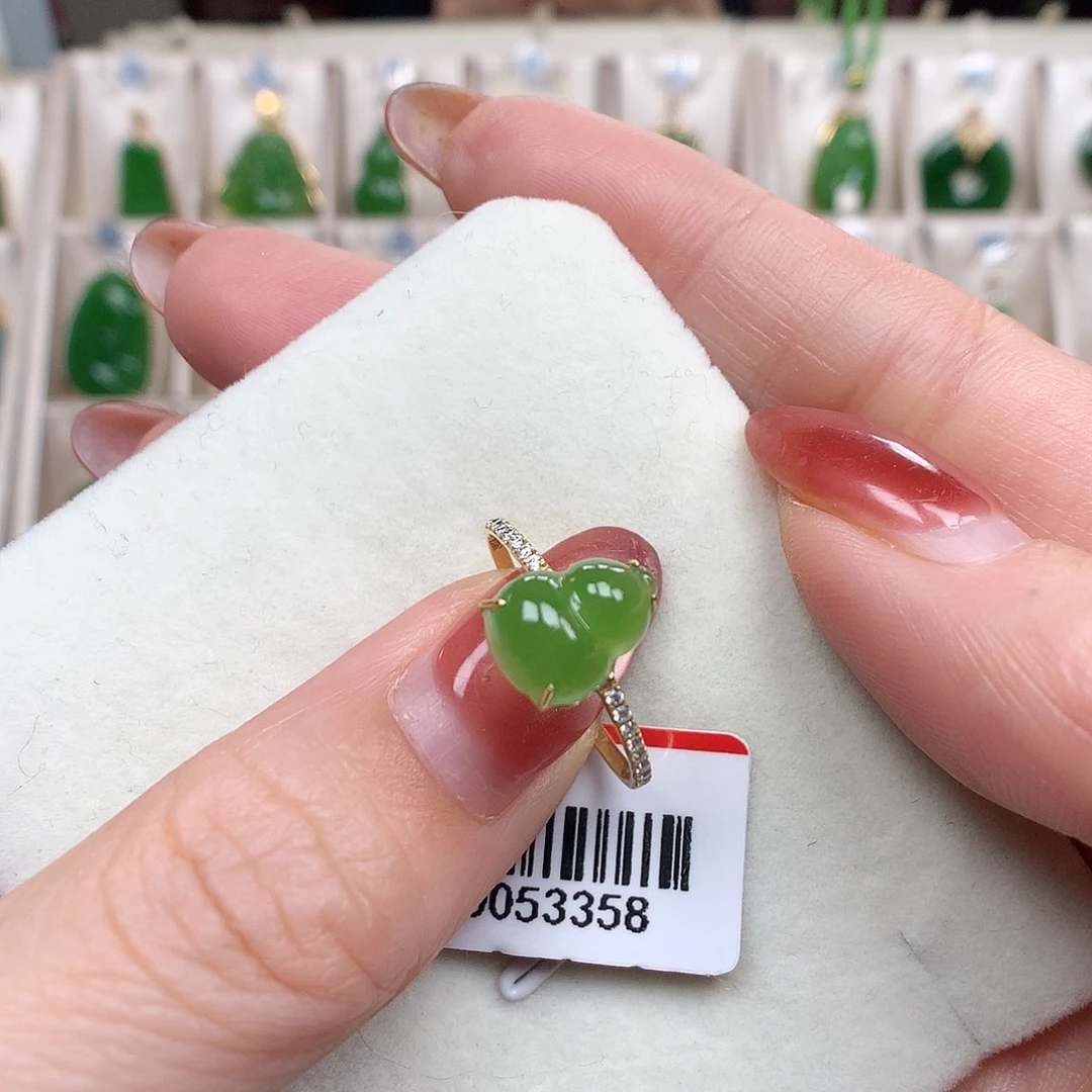 和田玉（碧玉）18K金镶嵌戒指810