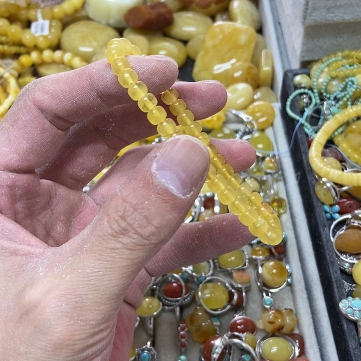 未镶嵌蜜蜡裸石多样性发货