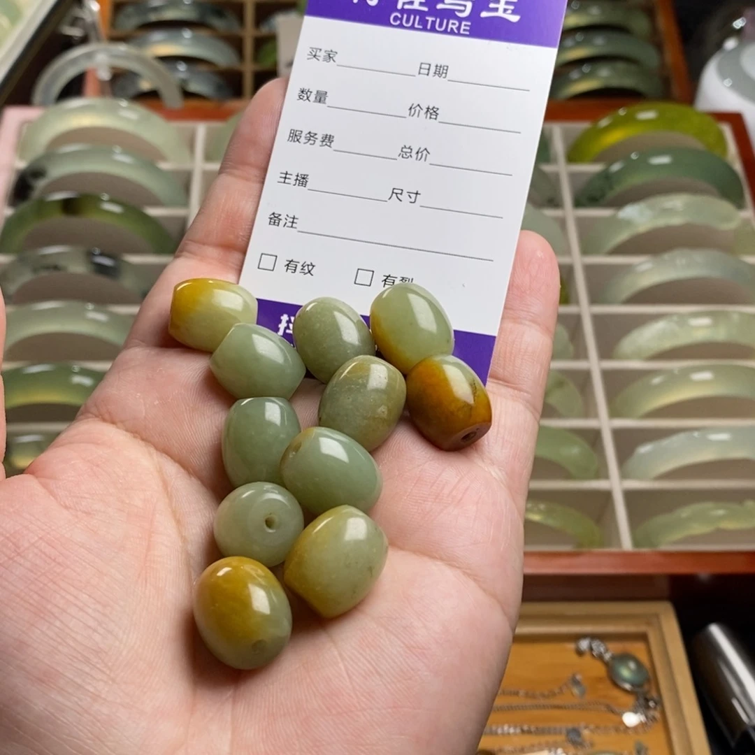 和田玉手串未镶嵌?****?