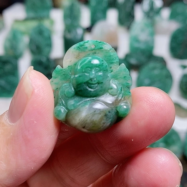 未镶嵌独山玉颈饰