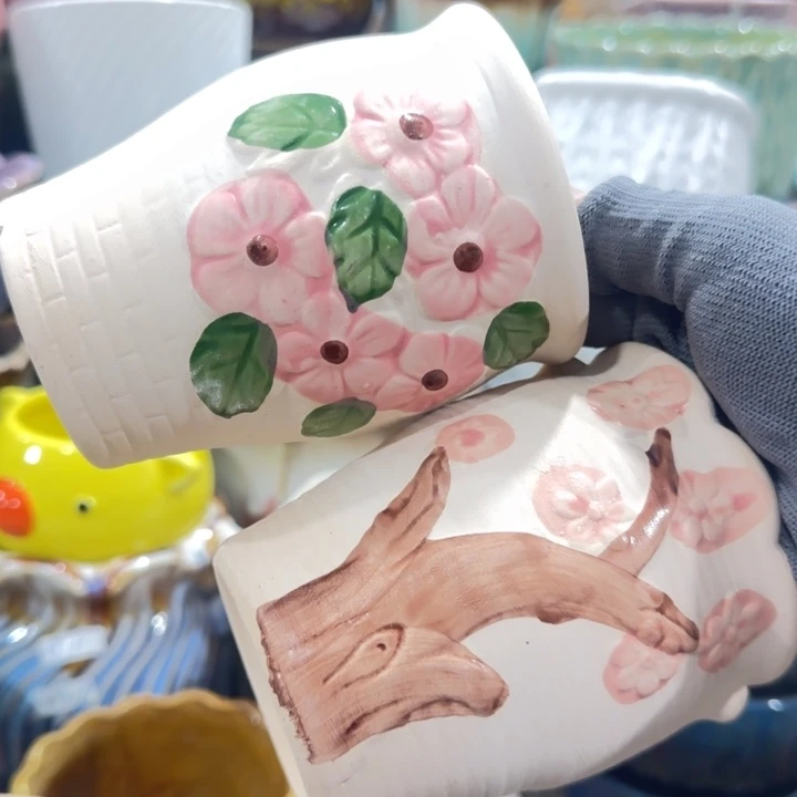 凑9块包邮，有孔，陶瓷花盆