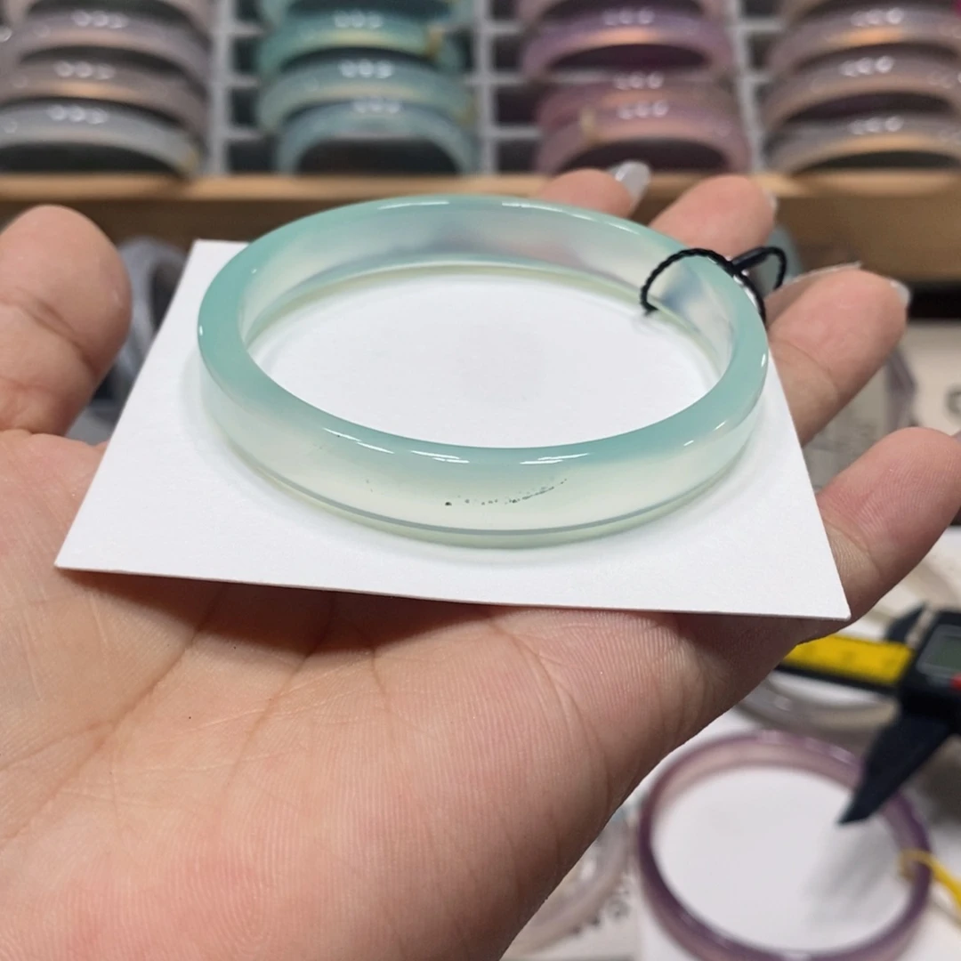 玛瑙/玉髓手镯未镶嵌55315