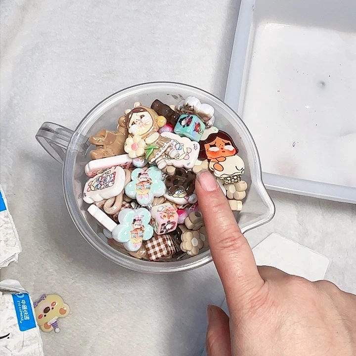 亚克力非金属哭娃