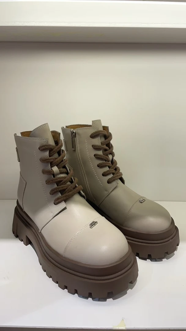 新款气质休闲百搭女士[大棉]马丁靴A/ZDD/6505-9