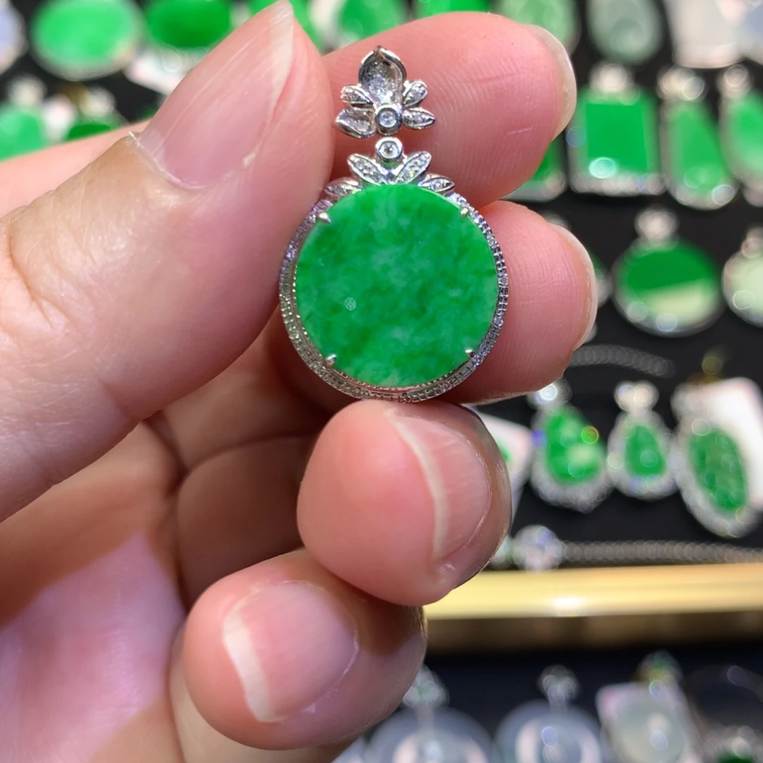 翡翠18K金镶嵌吊坠(不含链)吊坠