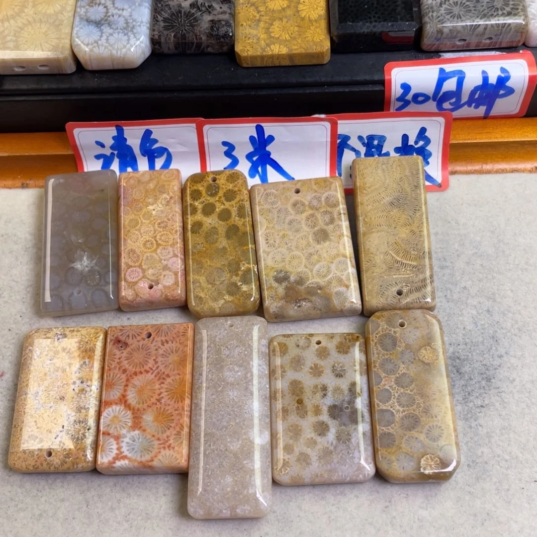 硅化玉吊坠合金逸*