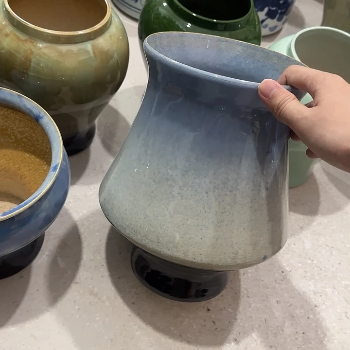 白泥花盆微瑕有孔