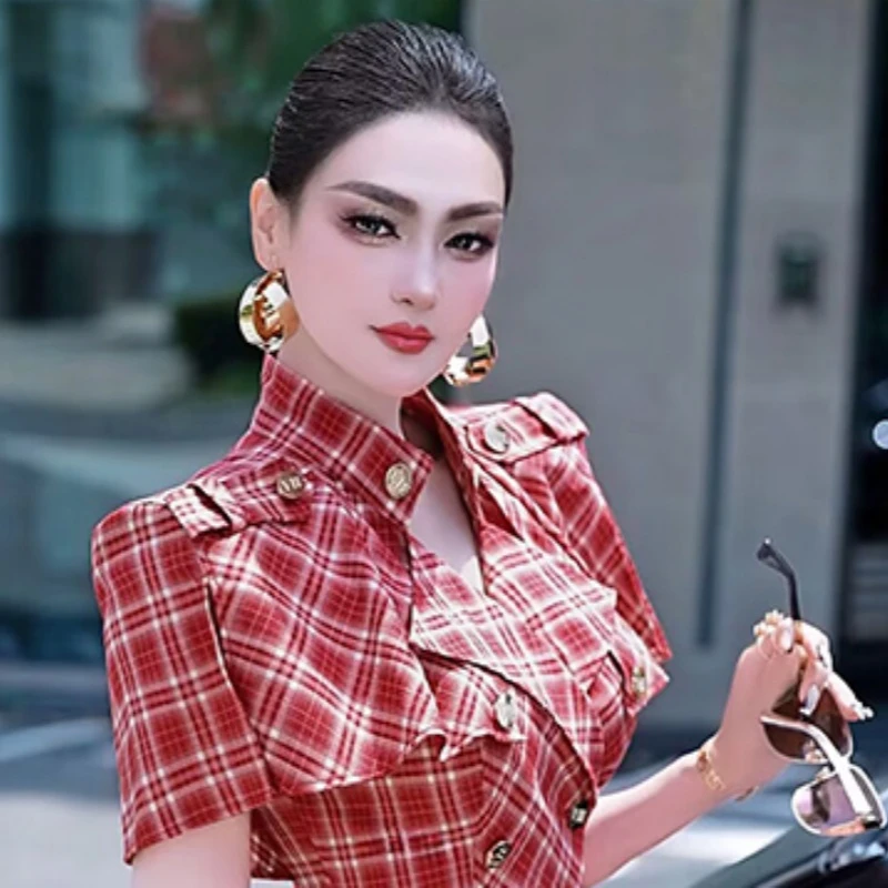 夏日女王范气场强大套装2025新款短袖格纹上衣微喇叭裤两件套