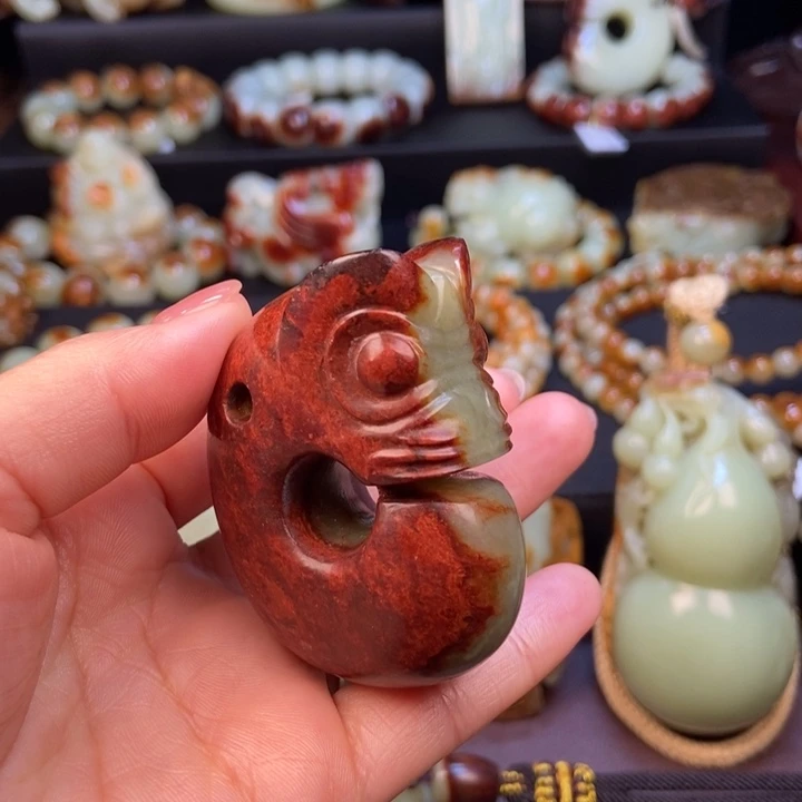 岫岩河磨玉（透闪石质玉）未镶嵌把件