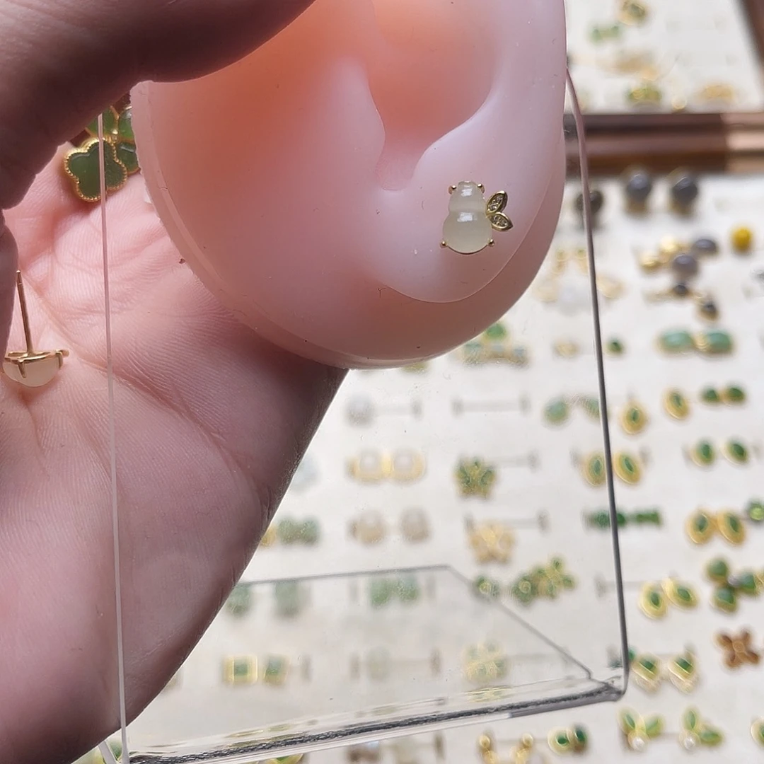 银S925镶嵌和田玉耳饰