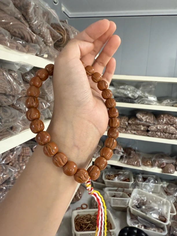 Z 7全品龙纹桃核手持