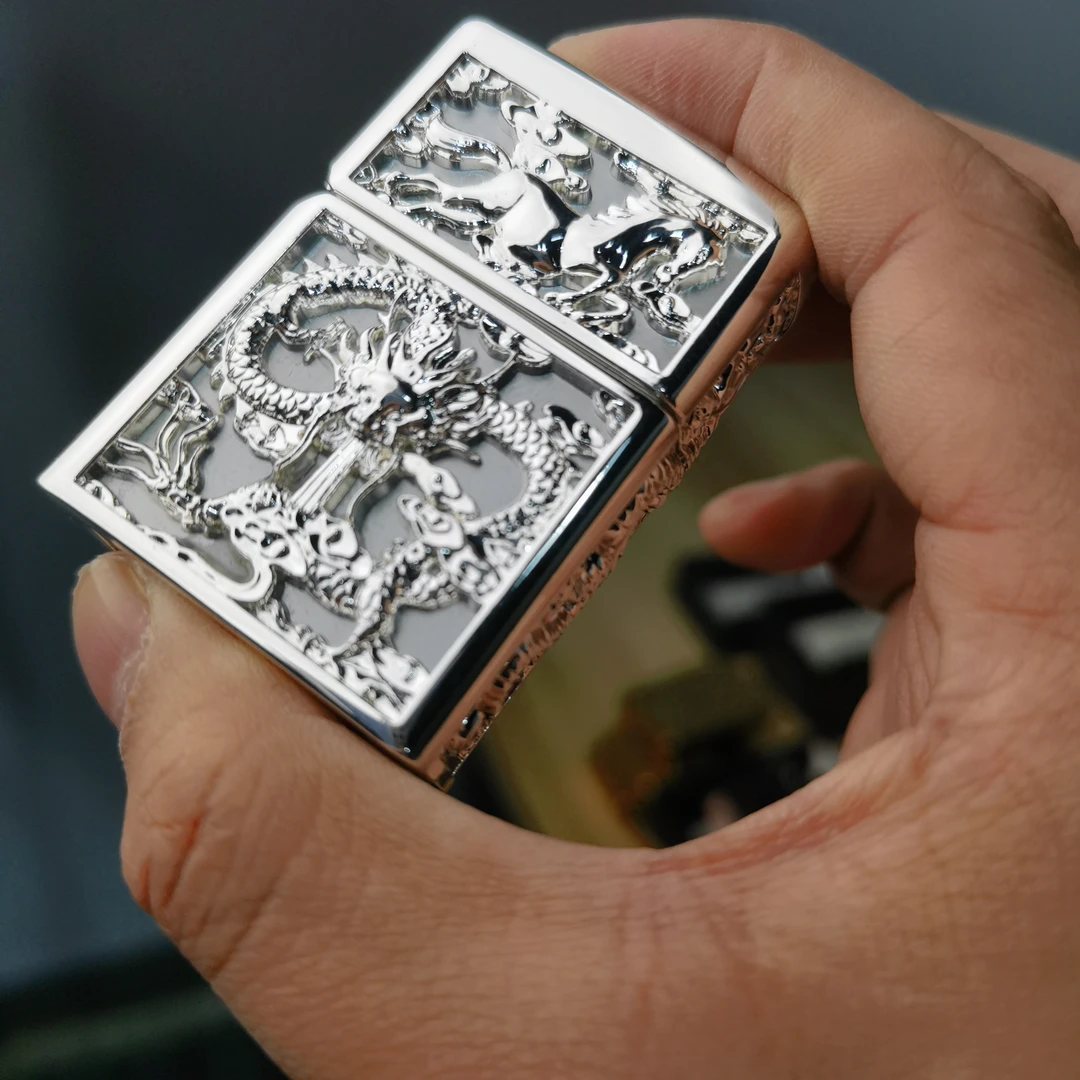 Zippo打火机镀银铠甲龙马精神DYJ1