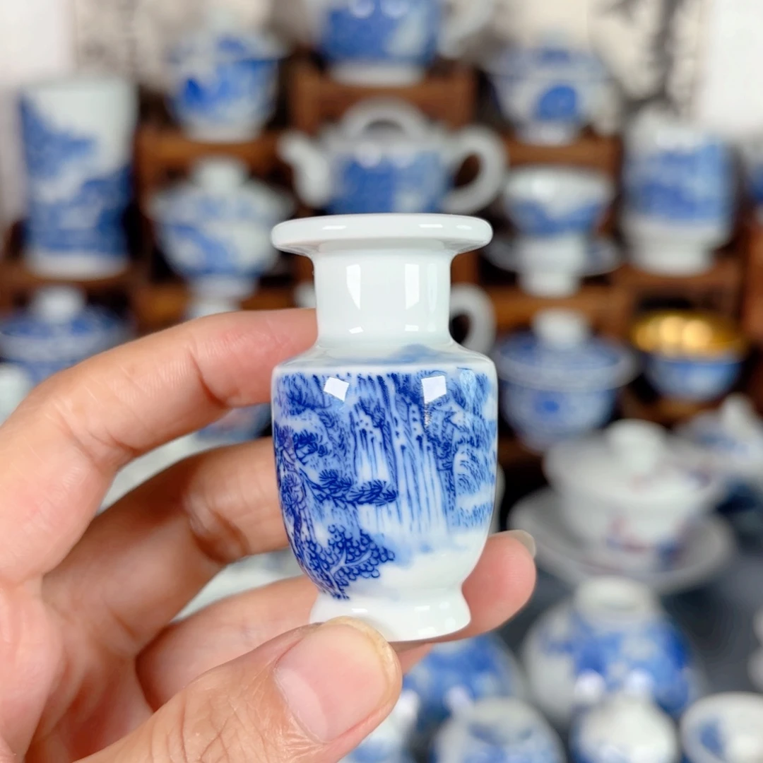 青花瓷器手绘作品陶瓷杯