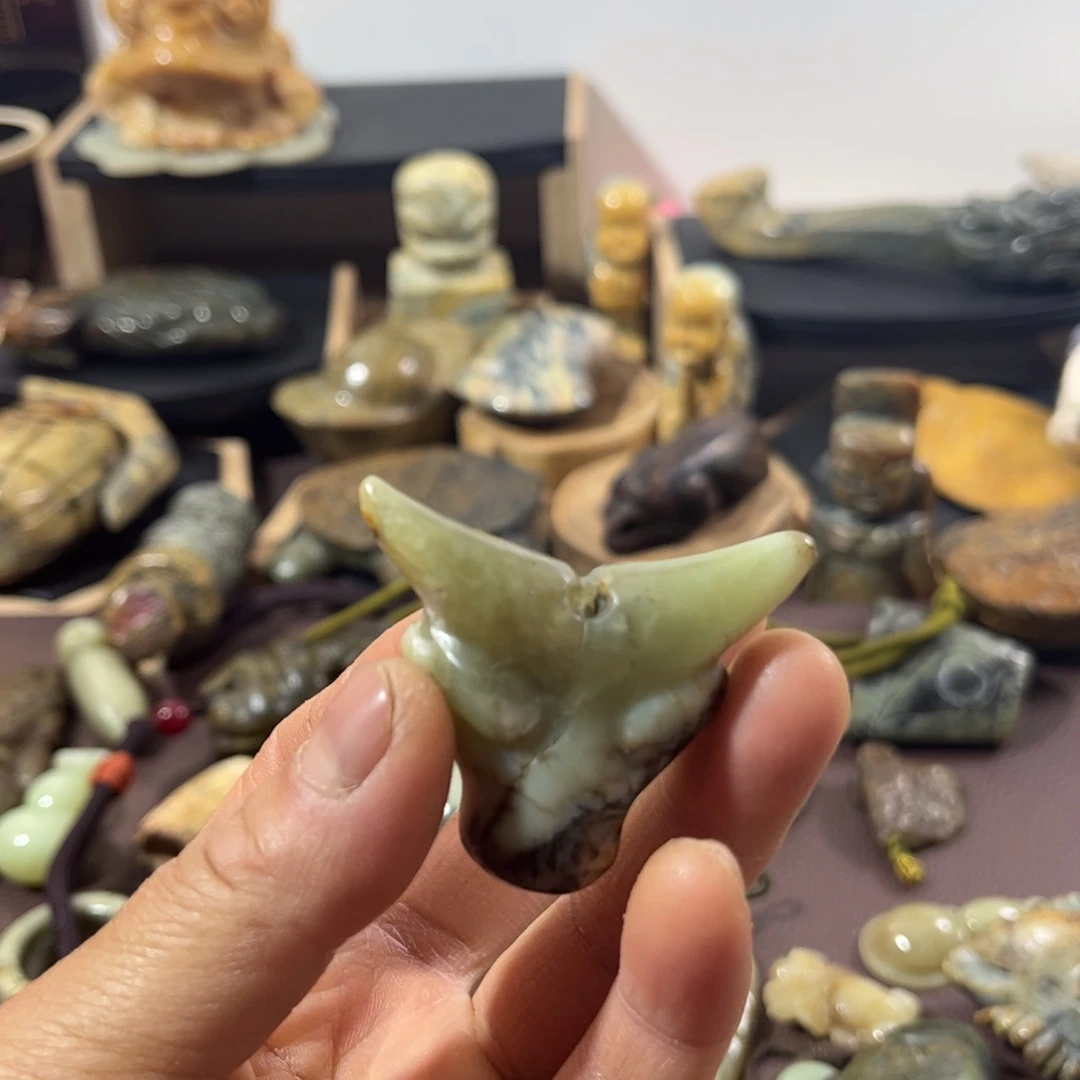 岫岩河磨玉（透闪石质玉）未镶嵌挂件