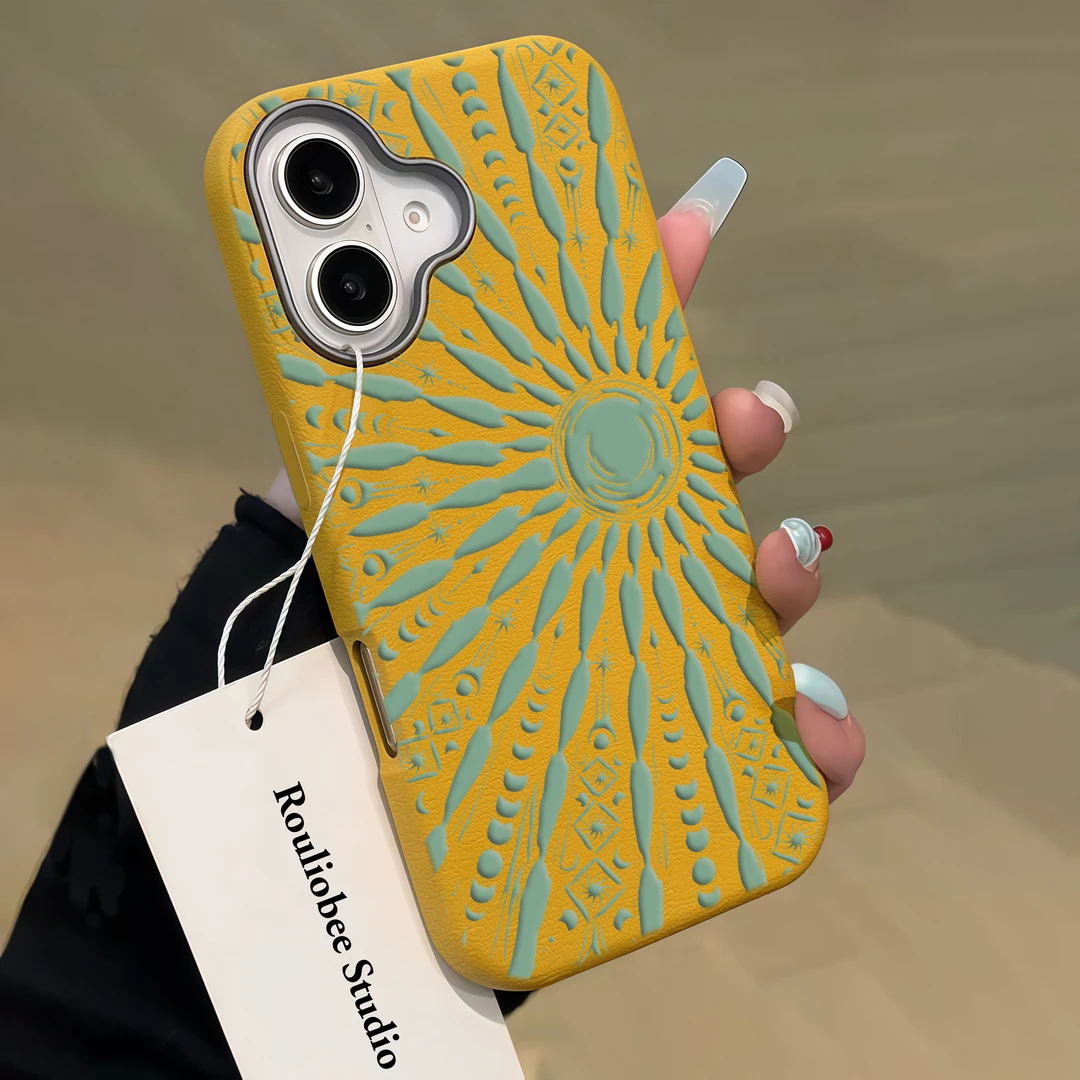 欧克里里太阳图腾适用苹果17/16金属框皮纹手机壳iPhone15/141312